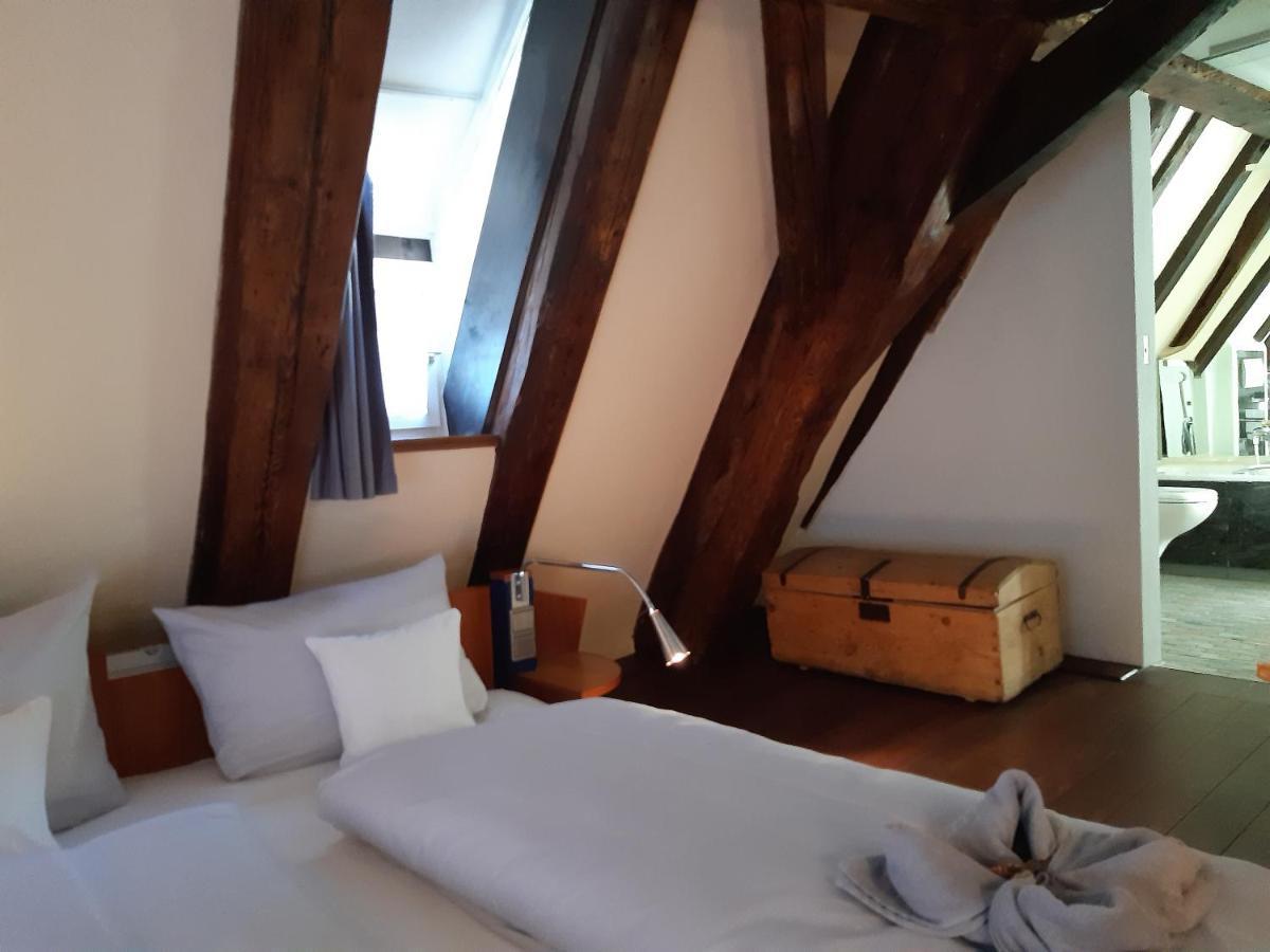 Готель Schiefes Haus Ульм Екстер'єр фото