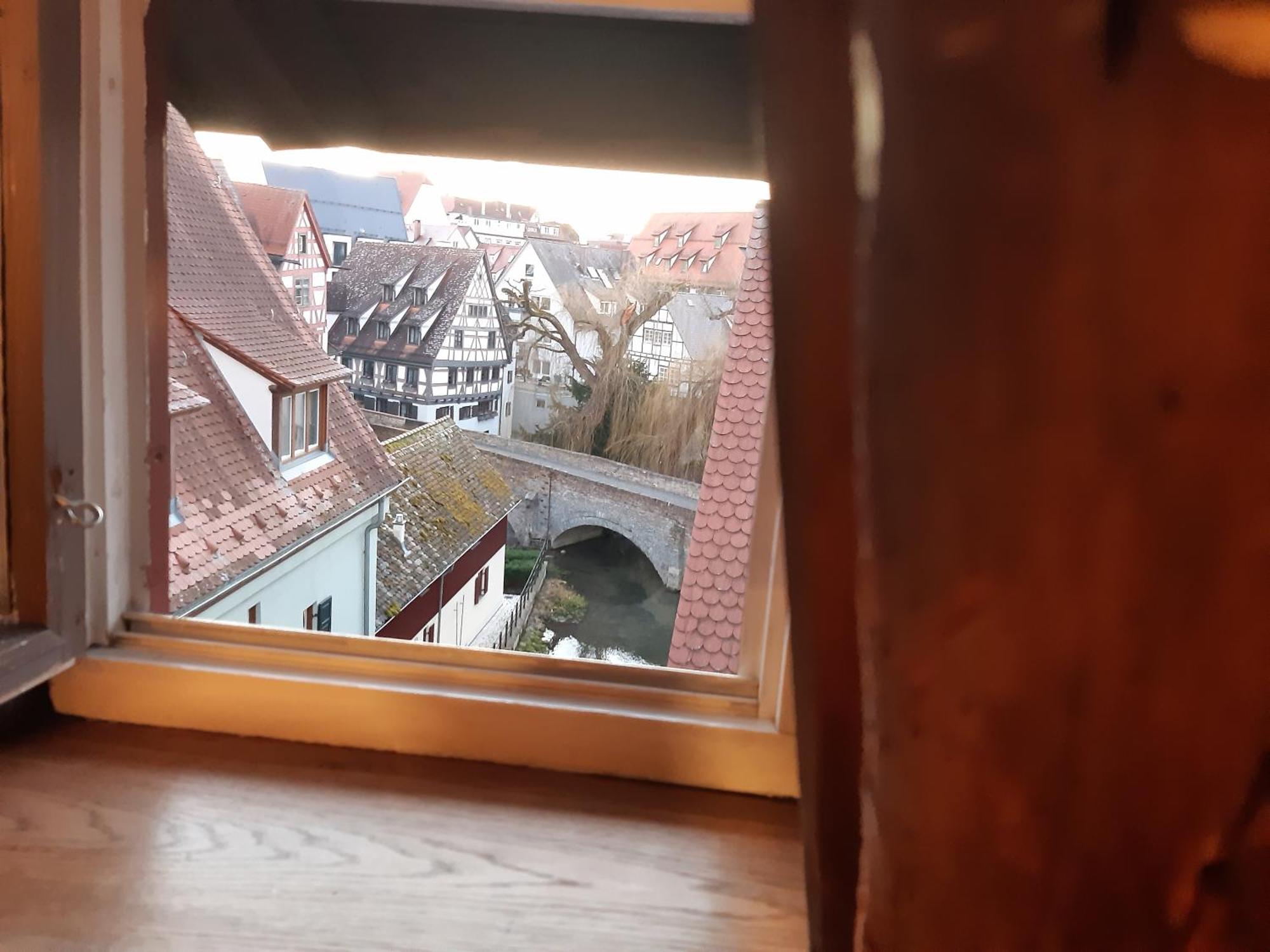 Готель Schiefes Haus Ульм Номер фото